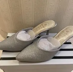 シルバー グリッター ポインテッドトゥミュール