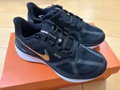 【新品未使用】ナイキ ウィメンズ エアズーム ストラクチャー 25/24cm