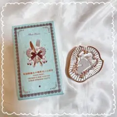 【本日のみお値下げ】フラワーノーズ アイシャドウ チーク 2点セット