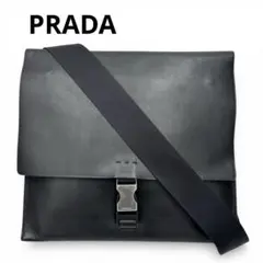 プラダ カーフ レザー メッセンジャーバッグ ショルダーバッグ 斜めがけ 黒