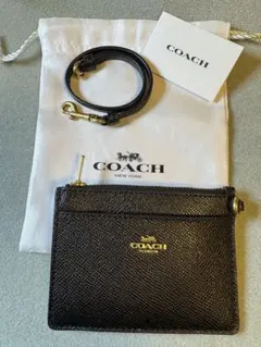 COACH ブラックレザー カードケース　定期入れ　ストラップ付き