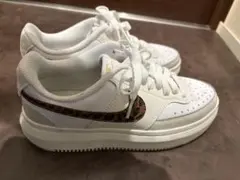 NIKE コートビジョン レオパード柄 スニーカー