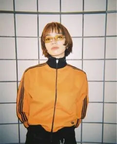 【小松菜奈/同型同色】adidas 4号 デサント トラックジャケット オレンジ 4号 adidas 80s デサント製 トラックジャケット 小松菜奈 ジャージ