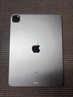 Apple iPad Pro 11インチ　第二世代　即日発送　カバー付き