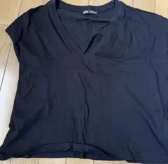 【未使用/即日発送】ZARA Vネック黒トップス※値下げ不可