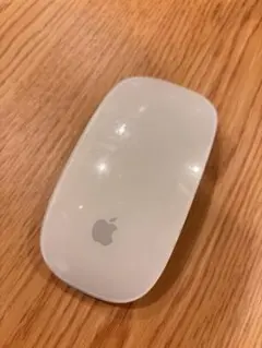 Apple Magic Mouse（電池式・初代モデル）
