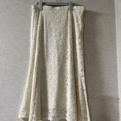 ユニクロ アイボリーレースタイトスカート