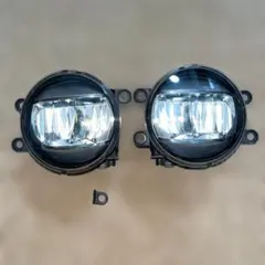 TOYOTA トヨタ 純正 LED フォグランプ フォグライト コイト KOITO 48-150 / 70311 アルファード（30系） ヴェルファイア（30系 / AYH30Wなど） プリウス / プリウスα（一部グレード） アクア ヴォクシー / ノア（一部グレード） ハリアー（一部グレード） レクサス（RX・IS・CT 等） ヴィッツ / カローラ系（フィールダー・ルミオンなど） ランドクルーザー系 トヨタ純正 LED フォグランプ フォグライト KOITO 48-150 左側