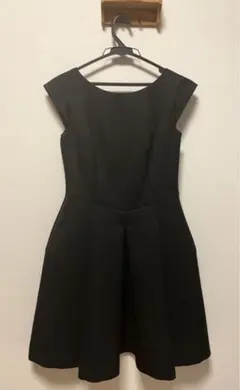 【美品】パーティドレスのサムネイル