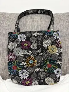花柄刺繍のグラニーバッグ
