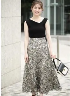 Apuweiser-riche アプワイザーリッシェ 大花レーススカート