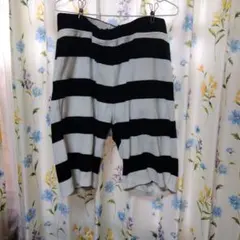 ReZ 黒とグレー ストライプ ショートパンツ Lサイズ