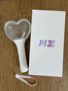 MADEIN OFFICIAL LIGHT STICK ペンライトのサムネイル