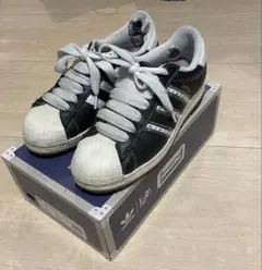 アディダス　KORN スニーカー27センチスーパースターのサムネイル