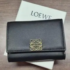 LOEWE ブラック 三つ折り財布
