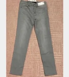 UNIQLO ウルトラストレッチジーンズ　24 61cm