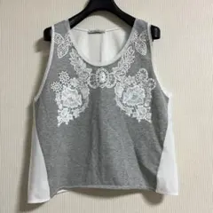 ZARA ザラ　トップス　Sサイズ