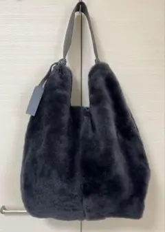 極美品　AnitaBilardi ムートンバック　ワンショルイタリア製　レア 極美品 AnitaBilardi ムートンバック ワンショルイタリア製 レア