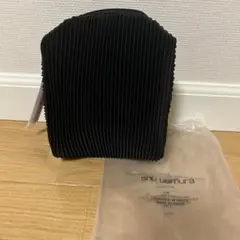 シュウウエムラ　ポーチ　ノベルティ