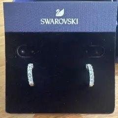Swarovski クリスタルピアス