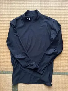 Under Armour ブラック ハイネック