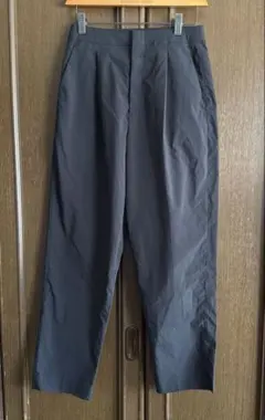 美品　ユニクロ　セオリー　コラボ　感動タックイージーパンツ　S 吸水速乾