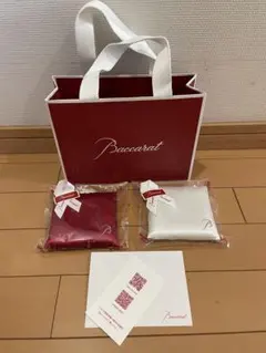 最新版　Baccarat（バカラ）座布団セット 赤 白 トートバッグ・カード付き