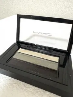 マック ヴェラックス パールフュージョン シャドウ MAC 3色アイシャドウのサムネイル