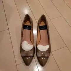 LANVIN ベージュ ポインテッドトゥパンプス