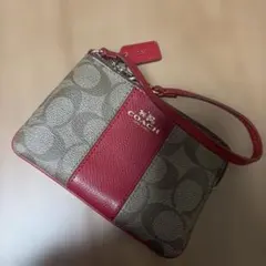 COACH レッド ゴールド ポーチ