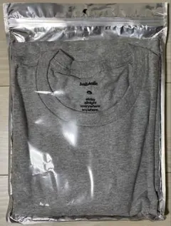 グレー Tシャツ