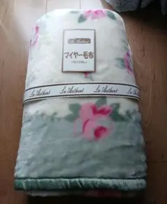 未開封⭐︎花柄毛布 140x200cm LAMORNE ADVANCE 花柄毛布 140x200cm タグ付き未使用 - メルカリ
