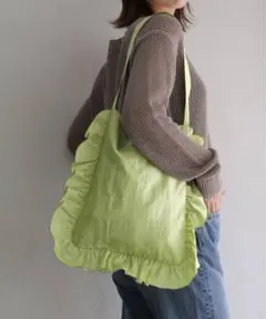 新品未使用 撥水フリルトートBAG