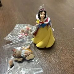 白雪姫のオーナメント　小人フィギュア　3点セット