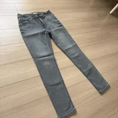 ヤヌーク　スキニーデニム　パトリシアアンクル