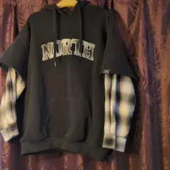 裏起毛フード付き ブラックパーカー