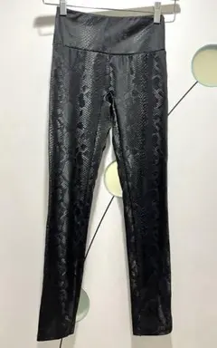 CALZEDONIA✴︎ヘビ柄 ブラック ハイウエスト レギンス