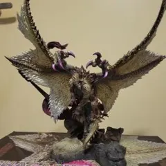 シャガルマガラ クリエイターズモデル 箱あり