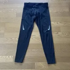 NIKE エアロスイフトロングタイツ黒