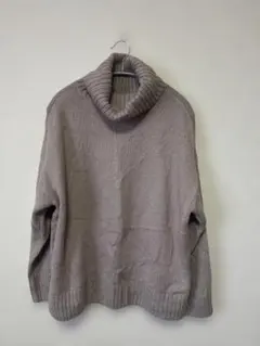 グレー タートルネック ニット 長袖