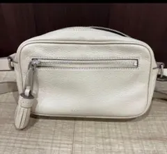 MARC JACOBS アイボリーショルダーバッグ