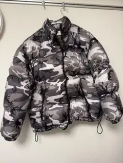 専用 22AW Celine カモフラージュ ダウンジャケット 44のサムネイル