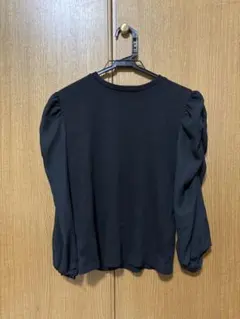 ブラック M パフスリーブ トップス