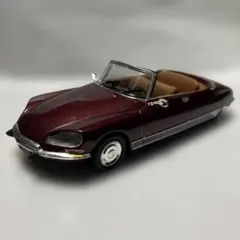 Citroen DS ミニカー ボルドー オープンカー　1/43のサムネイル