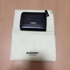 新品【BURBERRY 】二つ折り財布 黒と赤のサムネイル