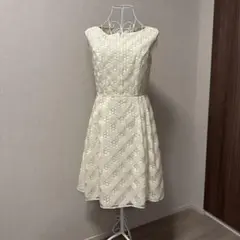 【美品】アイボリー ノースリーブ 膝丈ワンピース サイズ2