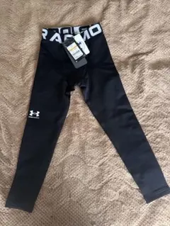 新品•未使用『半額』Under Armour フィットネスインナータイツ 130