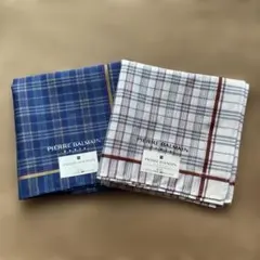 ☆新品 PIERRE BALMAINのハンカチ×２枚 サイズ45×45cmのサムネイル