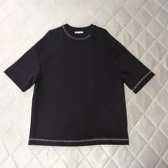 【美品】ZARA コントラストトップステッチデザイン Tシャツ 黒 Mサイズのサムネイル