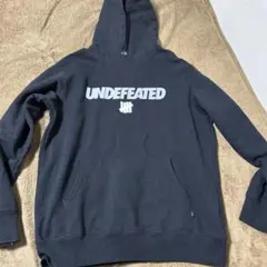 UNDEFEATED ブラック パーカー L